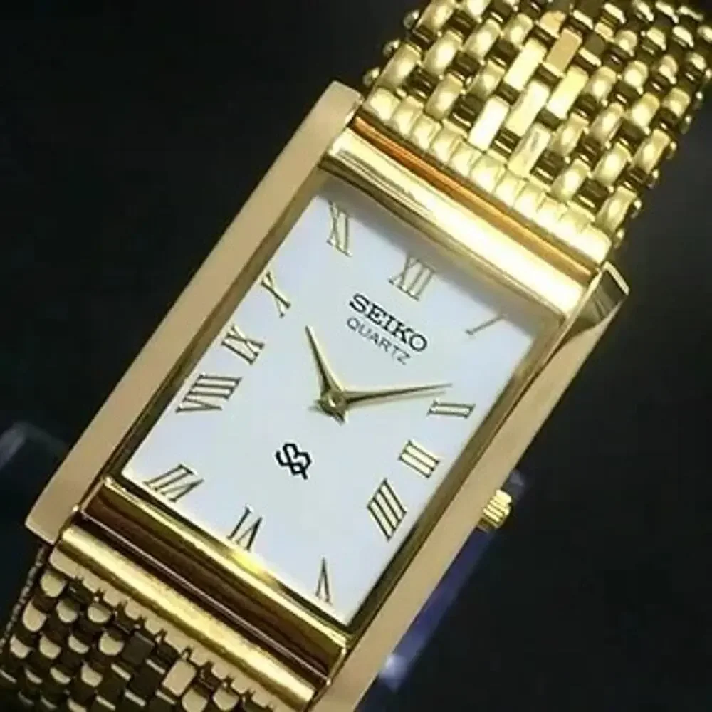 Vintage Style Seiko Quartz Mens Gold Watch & White accents W/ Metal Strap